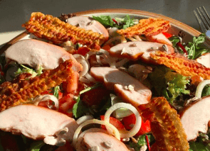 Salade met gerookte kip & pancetta
